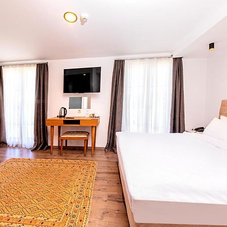 Neda Hotel Istanbul Exterior foto